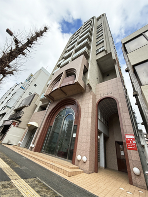 当社管理物件。現地に看板を掲出しています。